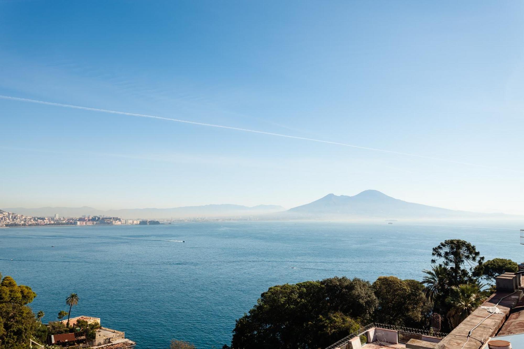Torre Dell'Incantesimo Napoli Bagian luar foto
