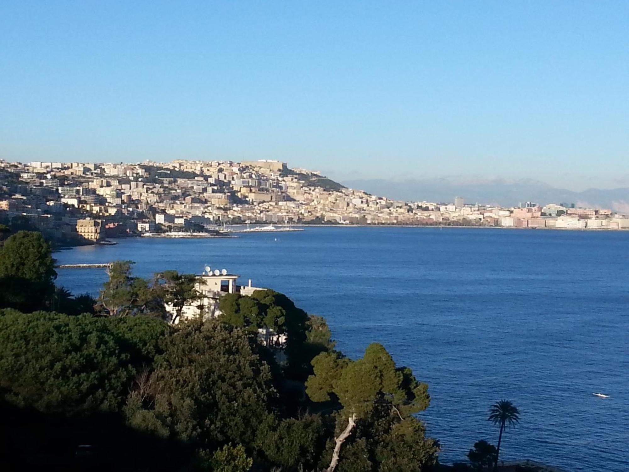 Torre Dell'Incantesimo Napoli Bagian luar foto